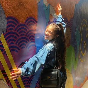 Meet your Posher, Ashley